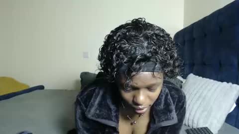 Snapshot of miss_wet_bunnyy chatting on November 2025 01:08:02 AM Cherry online show from November 2025 01:08:02 AM