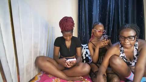 Snapshot of miss_worldfire chatting on October 2025 09:48:01 PM miss_worldfire online show from October 2025 09:48:01 PM