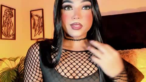 miss_zz online show from November 2025 04:28:01 PM