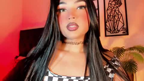 miss_zz online show from December 2025 05:20:01 PM