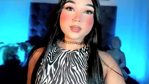 miss_zz online show from May 2026 07:00:02 PM