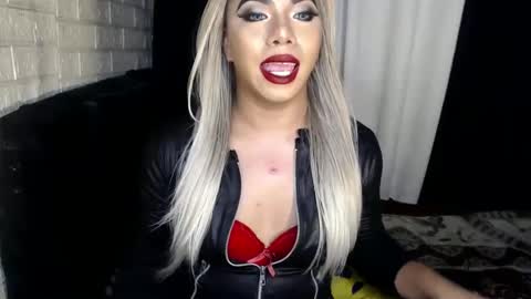 Snapshot of missaira69 chatting on March 2025 02:46:02 AM AIRA online show from March 2025 02:46:02 AM