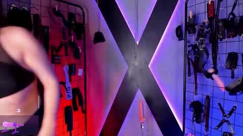 Miss Alix and Mia Slave online show from October 2025 07:03:01 PM