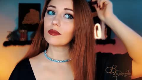 Snapshot of missbeverlymills chatting on November 2025 04:48:02 AM The divine Beverly online show from November 2025 04:48:02 AM