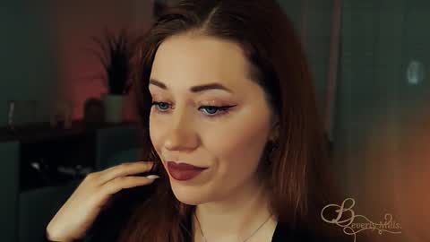 Snapshot of missbeverlymills chatting on January 2026 05:34:01 AM The divine Beverly online show from January 2026 05:34:01 AM