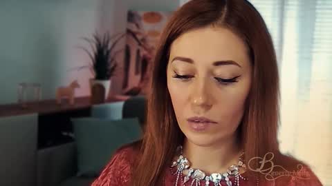 Snapshot of missbeverlymills chatting on January 2026 09:14:02 AM The divine Beverly online show from January 2026 09:14:02 AM