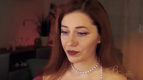 Snapshot of missbeverlymills chatting on January 2026 04:49:02 AM The divine Beverly online show from January 2026 04:49:02 AM