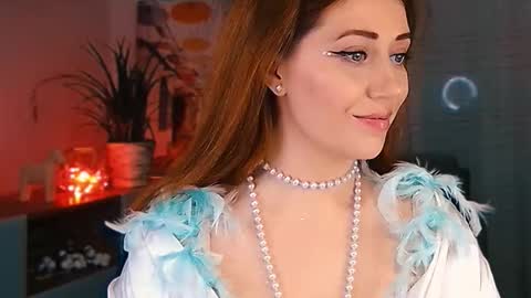 Snapshot of missbeverlymills chatting on February 2026 05:55:01 AM The divine Beverly online show from February 2026 05:55:01 AM