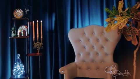 The divine Beverly online show from May 2026 10:54:02 AM