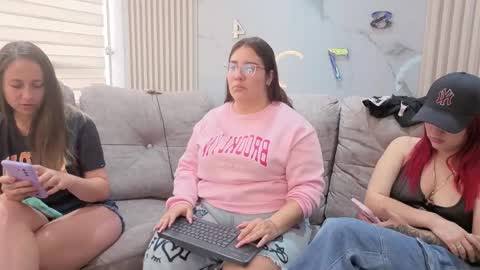Snapshot of misscheelsee_as chatting on April 2026 03:50:02 PM misscheelsee_as online show from April 2026 03:50:02 PM