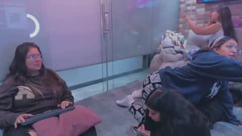 misscheelsee_as online show from July 2026 03:45:02 AM