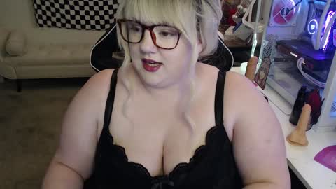Snapshot of missdanibluee chatting on December 2024 11:38:01 AM missdanibluee online show from December 2024 11:38:01 AM