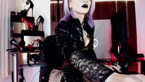 Missdarklady online show from July 2026 01:58:33 AM