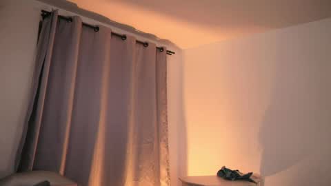 ELEKTRA online show from May 2026 04:08:01 AM