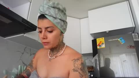 Snapshot of misselii chatting on January 2025 05:23:02 PM melodie online show from January 2025 05:23:02 PM