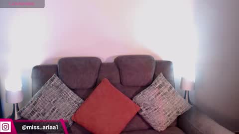 Emilie Diaz online show from June 2026 03:32:02 PM