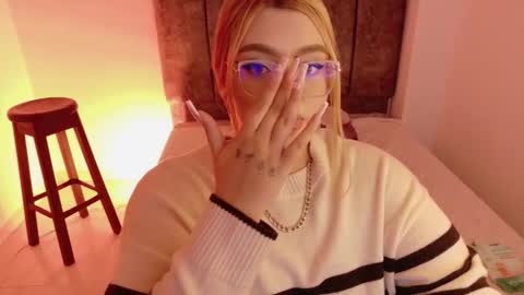 Snapshot of missevans_ chatting on January 2026 02:14:01 AM missevans_ online show from January 2026 02:14:01 AM