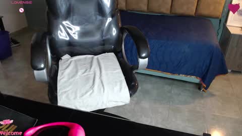 Snapshot of missgomezz_ chatting on December 2024 03:39:01 AM Maria Gomezz online show from December 2024 03:39:01 AM