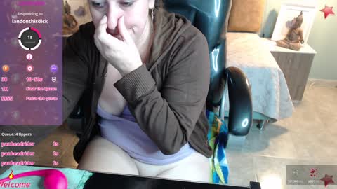 Snapshot of missgomezz_ chatting on February 2025 06:54:01 AM Maria Gomezz online show from February 2025 06:54:01 AM