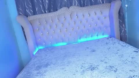 im your queen steffie online show from October 2025 03:17:01 AM