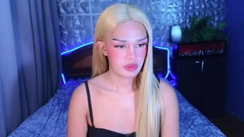 im your queen steffie online show from June 2026 02:37:02 PM