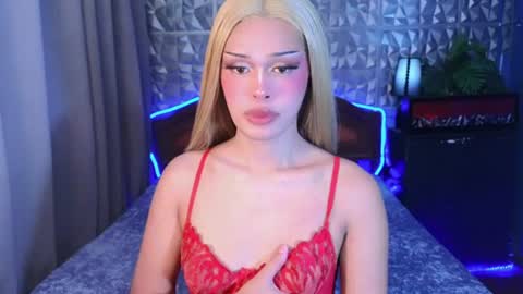 im your queen steffie online show from June 2026 12:30:01 PM