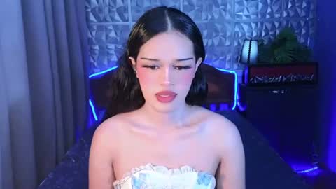 im your queen steffie online show from June 2026 01:26:01 PM