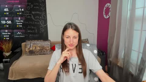 Sofia online show from April 2026 12:30:01 PM
