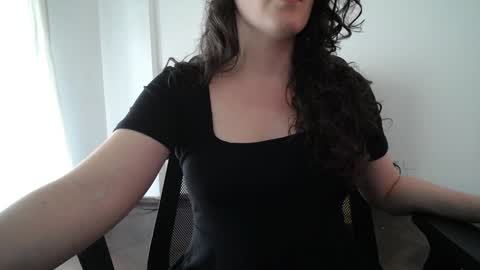 Ivana online show from December 2024 05:39:01 PM