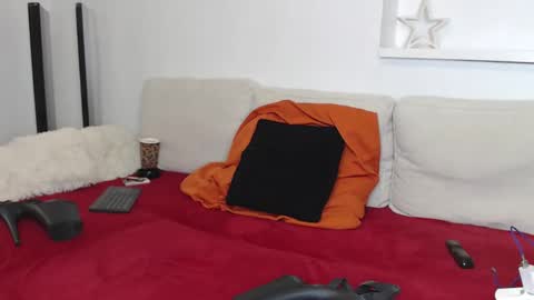 missjenifer online show from October 2025 07:11:01 PM