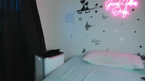 Snapshot of misskarinahilton chatting on September 2025 06:29:02 PM MissKarinaHilton online show from September 2025 06:29:02 PM