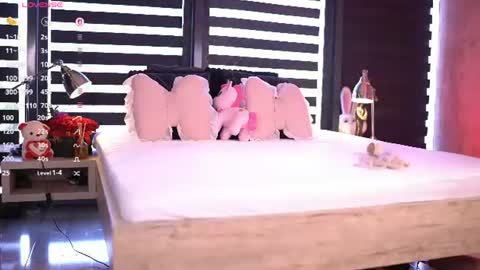 misskiarra online show from July 2026 05:03:02 AM
