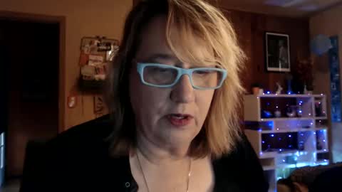 MissKittyFox online show from December 2024 05:37:01 PM