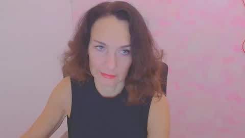 Snapshot of misskristyyy chatting on November 2025 12:15:01 PM Christina online show from November 2025 12:15:01 PM