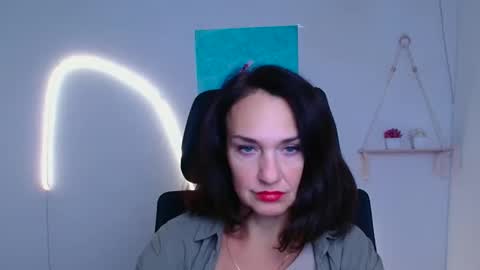 Christina online show from December 2025 12:22:02 PM