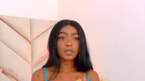 lyly  independient model online show from September 2025 04:34:02 PM