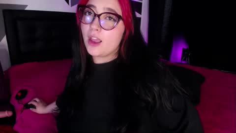 Miss Loise online show from February 2025 07:21:01 PM