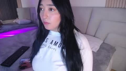 Miss Loise online show from November 2025 05:12:03 AM