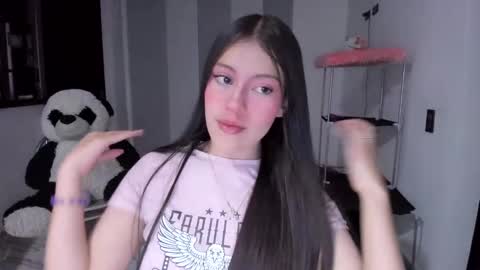 Snapshot of missloren333 chatting on January 2025 08:52:01 AM missloren333 online show from January 2025 08:52:01 AM