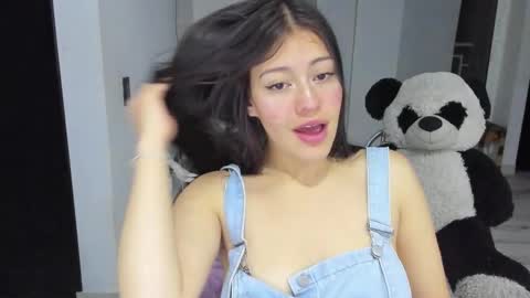 Snapshot of missloren333 chatting on November 2025 08:37:02 AM missloren333 online show from November 2025 08:37:02 AM