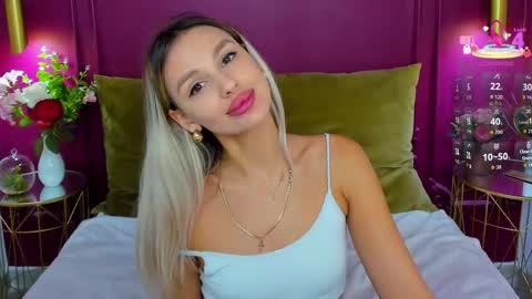 Lou online show from November 2025 06:12:02 AM