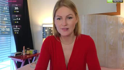 Misslucci online show from September 2025 07:45:02 AM