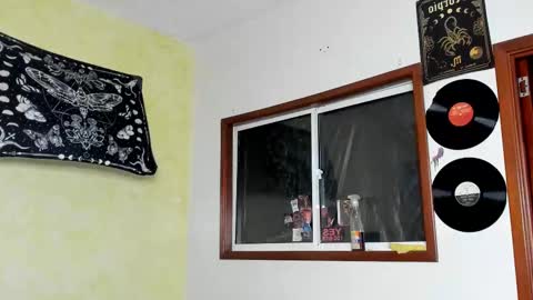 Snapshot of missluna27 chatting on February 2025 11:19:02 PM Miss Luna online show from February 2025 11:19:02 PM