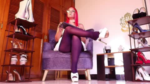 Snapshot of missmabelle_ chatting on March 2026 02:46:01 AM Im Valentina online show from March 2026 02:46:01 AM