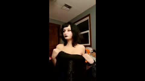 missmacabre666 online show from January 2026 06:18:02 AM