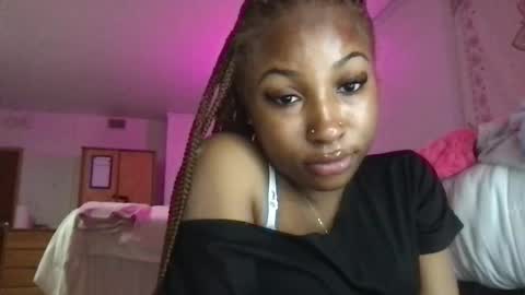 Snapshot of missmarimac chatting on January 2026 03:33:01 AM missmarimac online show from January 2026 03:33:01 AM