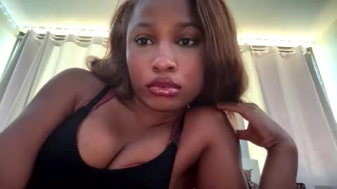 Snapshot of missmarimac chatting on March 2026 03:38:01 PM missmarimac online show from March 2026 03:38:01 PM