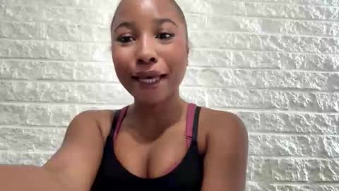 Snapshot of missmarimac chatting on March 2026 04:02:01 PM missmarimac online show from March 2026 04:02:01 PM