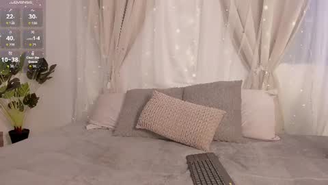 Alejandra  online show from July 2026 11:17:02 AM