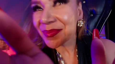 missmelania online show from May 2026 08:02:02 PM